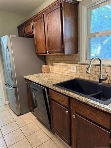 1413 S Canton Ave - Photo 3 of 12