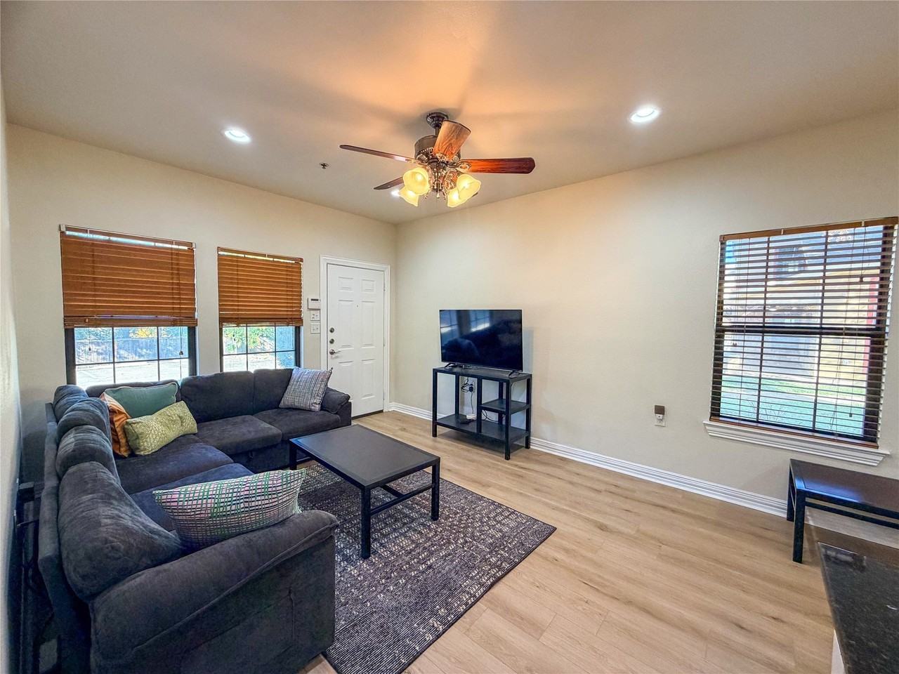 2410 S 2nd St #1373 - Photo 5 of 24