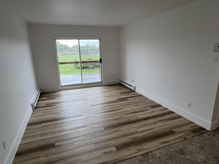 40 Rue De Boucherville - Photo 3 of 7