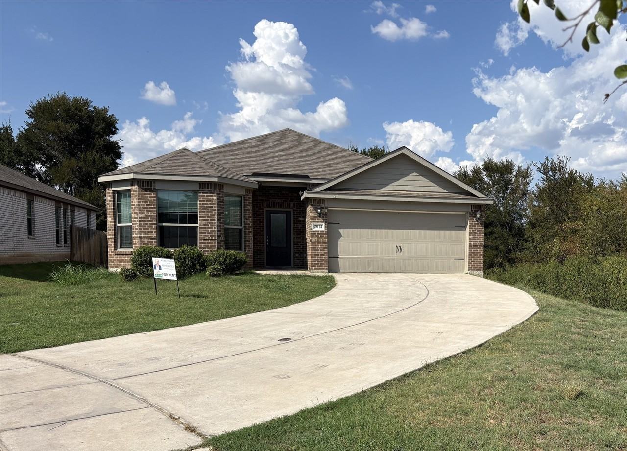 2014 Sandalwood Way - Photo 2 of 28