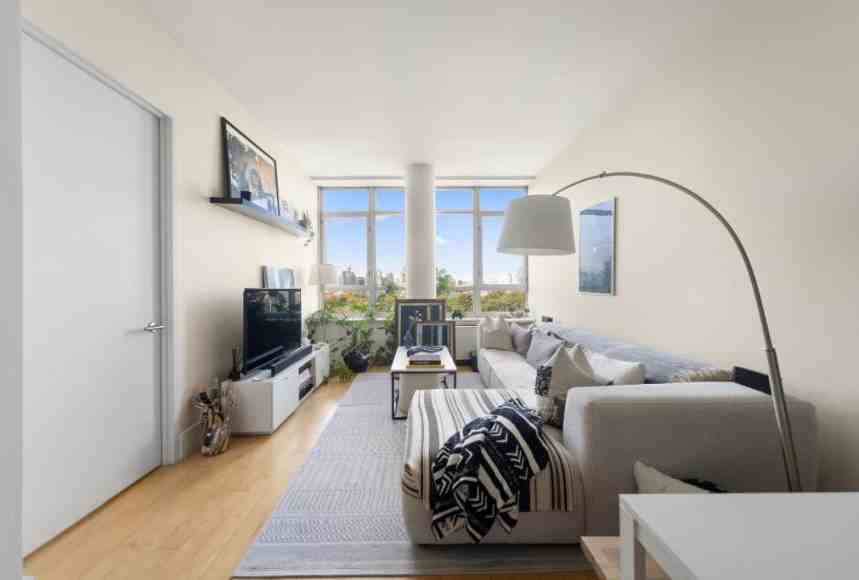 20 Bayard St - Photo 3 of 10