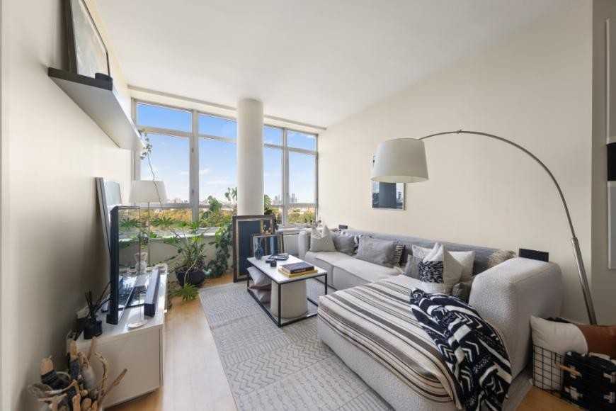 20 Bayard St - Photo 4 of 10