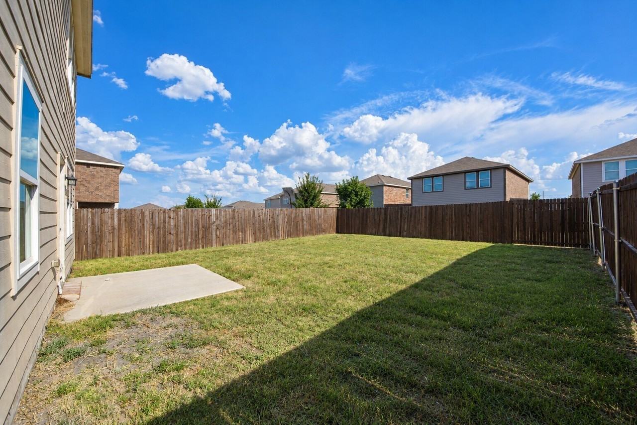 6223 Old Bridge Way - Photo 7 of 38