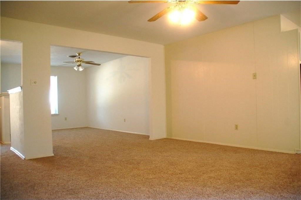 409 Wilshire Dr - Photo 2 of 13