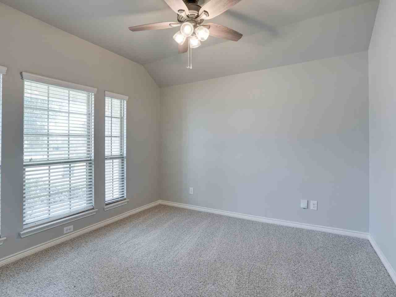 2929 Brazos Dr - Photo 6 of 32