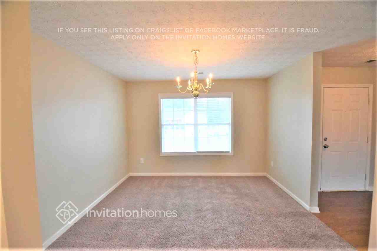850 Fawnfield Dr - Photo 2 of 16