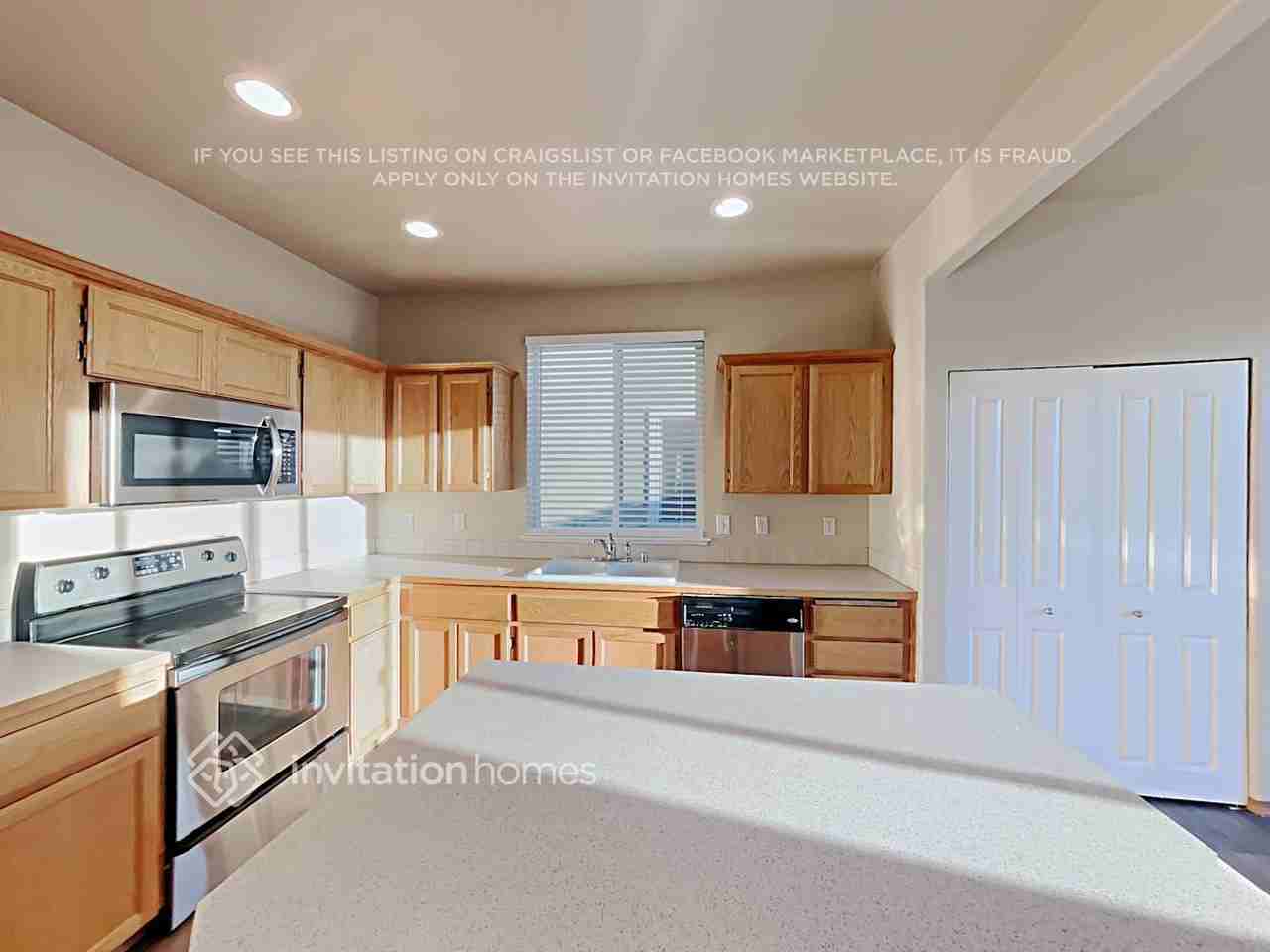 11629 183rd St E - Photo 6 of 18