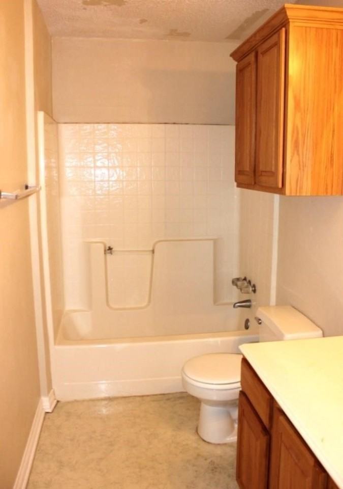 1303 S 5th St - Photo 6 of 10