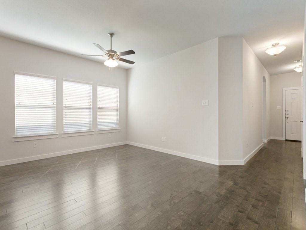 2217 Paxton Way - Photo 3 of 25