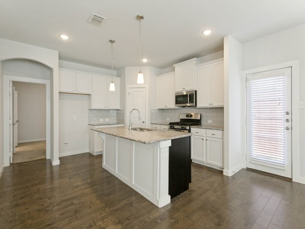 2217 Paxton Way - Photo 6 of 25