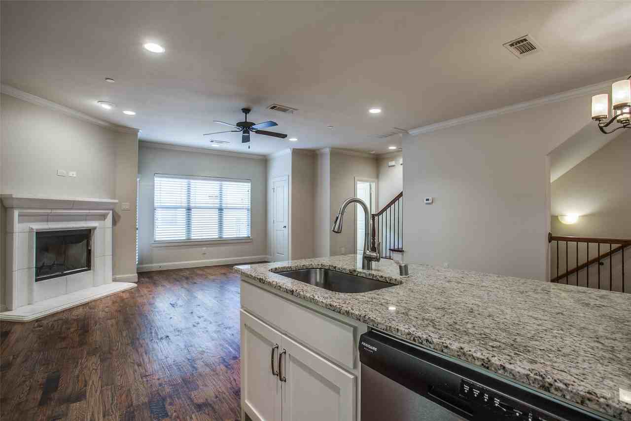 6136 Oram St #2 - Photo 5 of 14