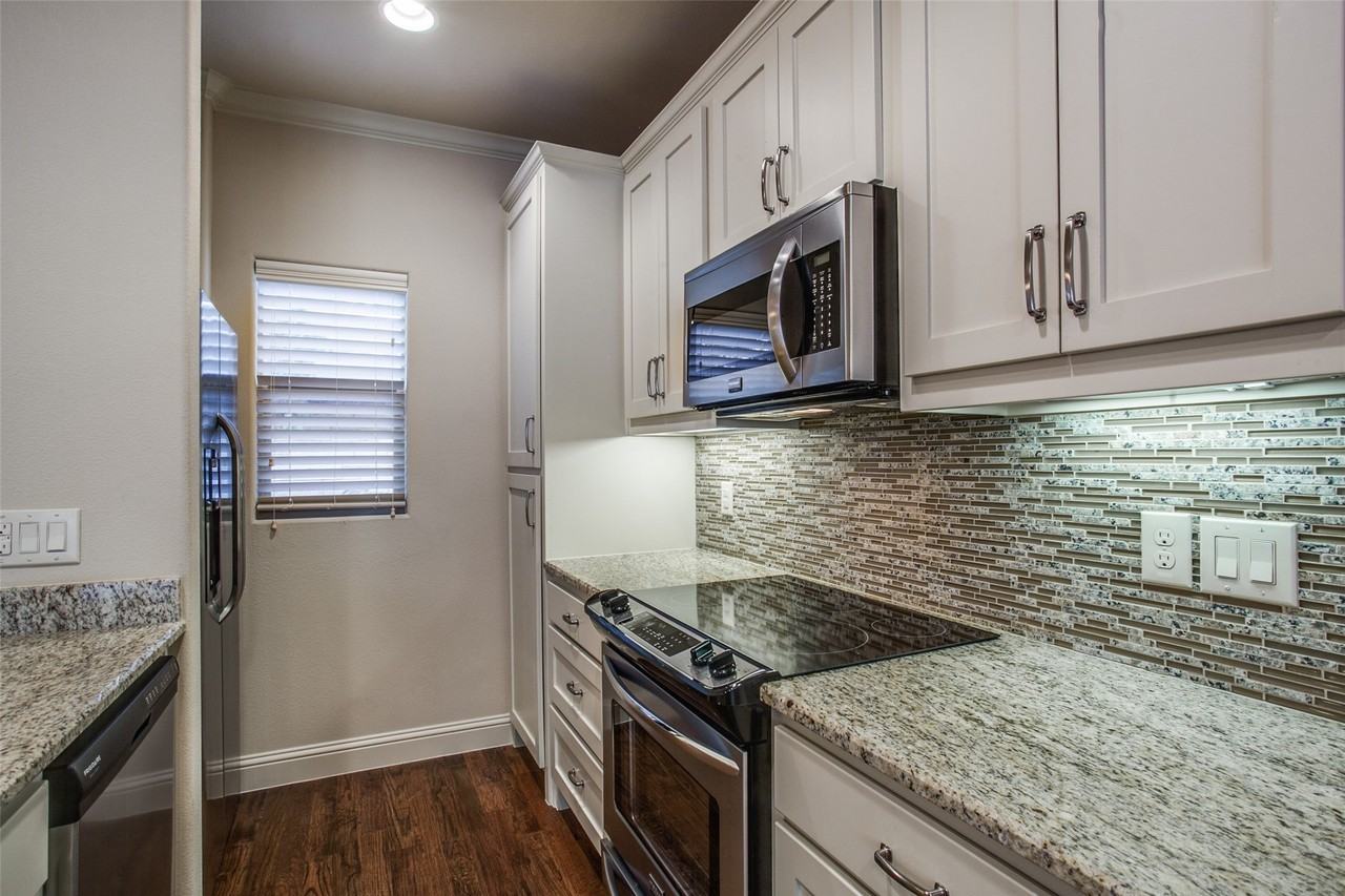 6136 Oram St #2 - Photo 6 of 14