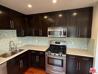 811 S Bedford St #204 - Photo 3 of 8