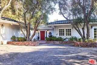 2200 Outpost Dr - Photo 2 of 8