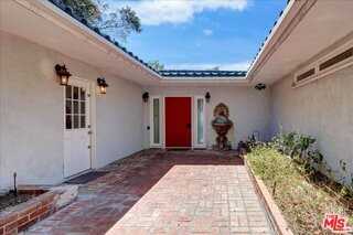 2200 Outpost Dr - Photo 3 of 8