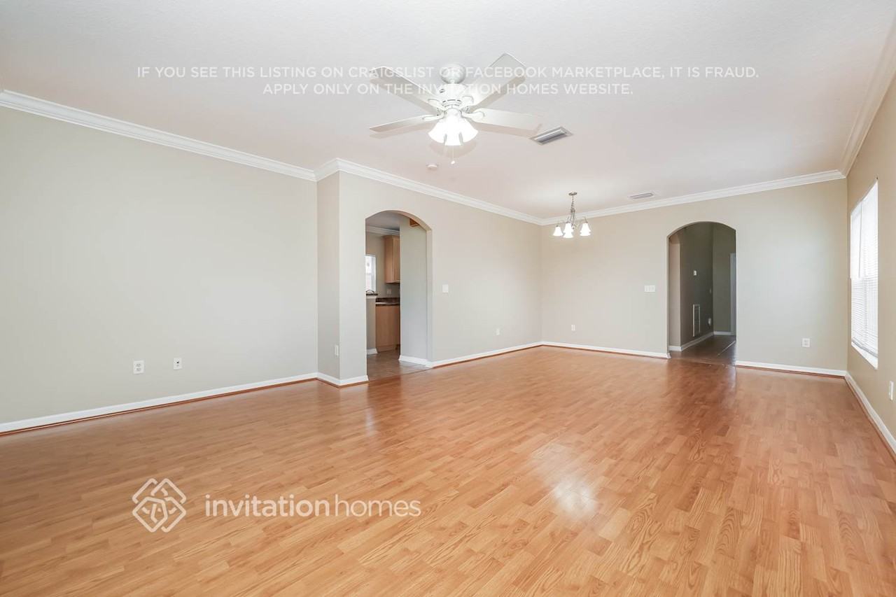 5824 Wrenwater Dr - Photo 4 of 18