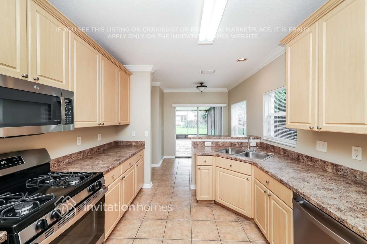 5824 Wrenwater Dr - Photo 7 of 18