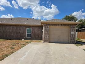 911 Lake Dr - Photo 1 of 1