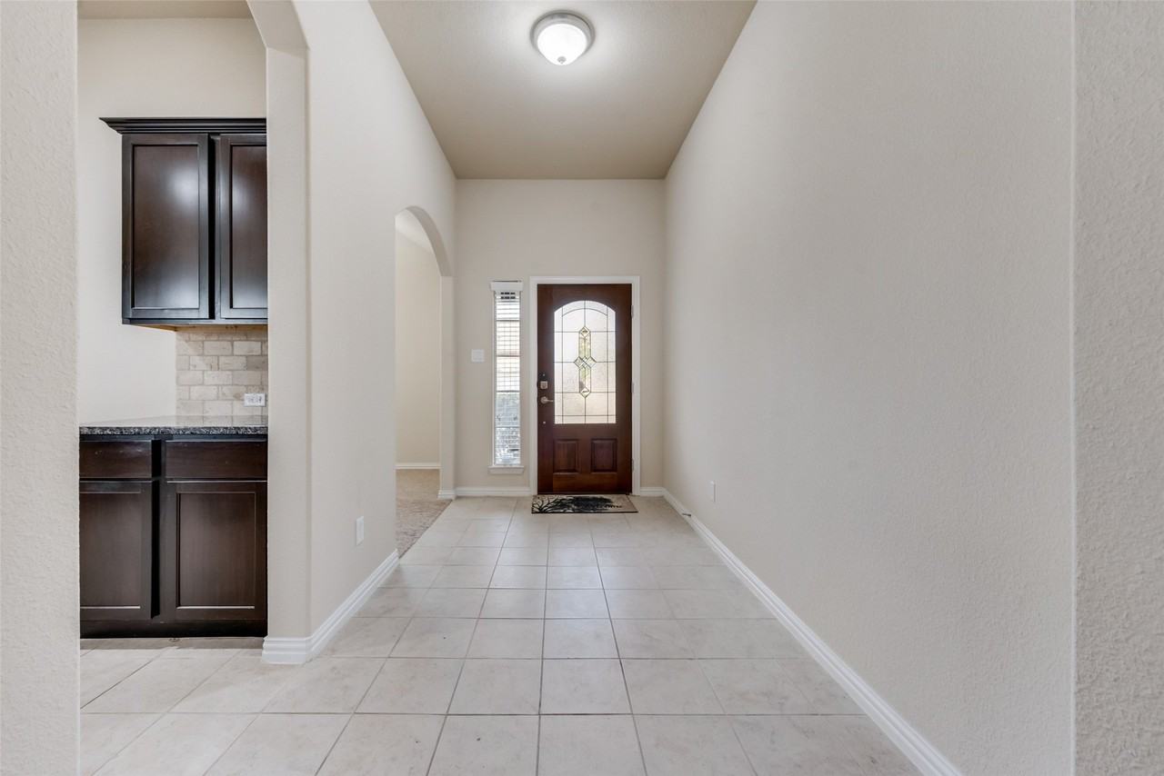 3456 Twin Pines Dr - Photo 3 of 17