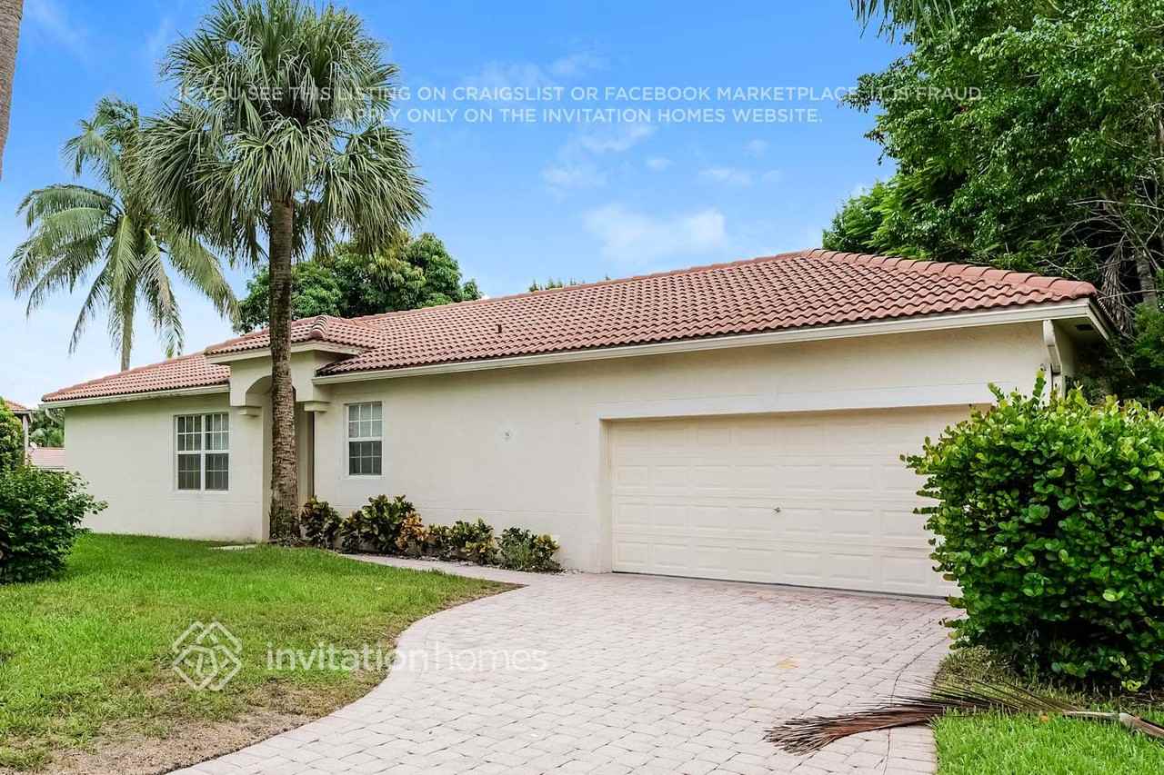 1702 Pierside Cir