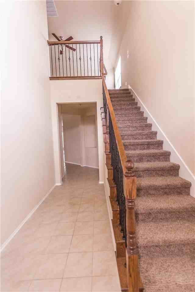 9908 Moccasin Creek Ln - Photo 4 of 21