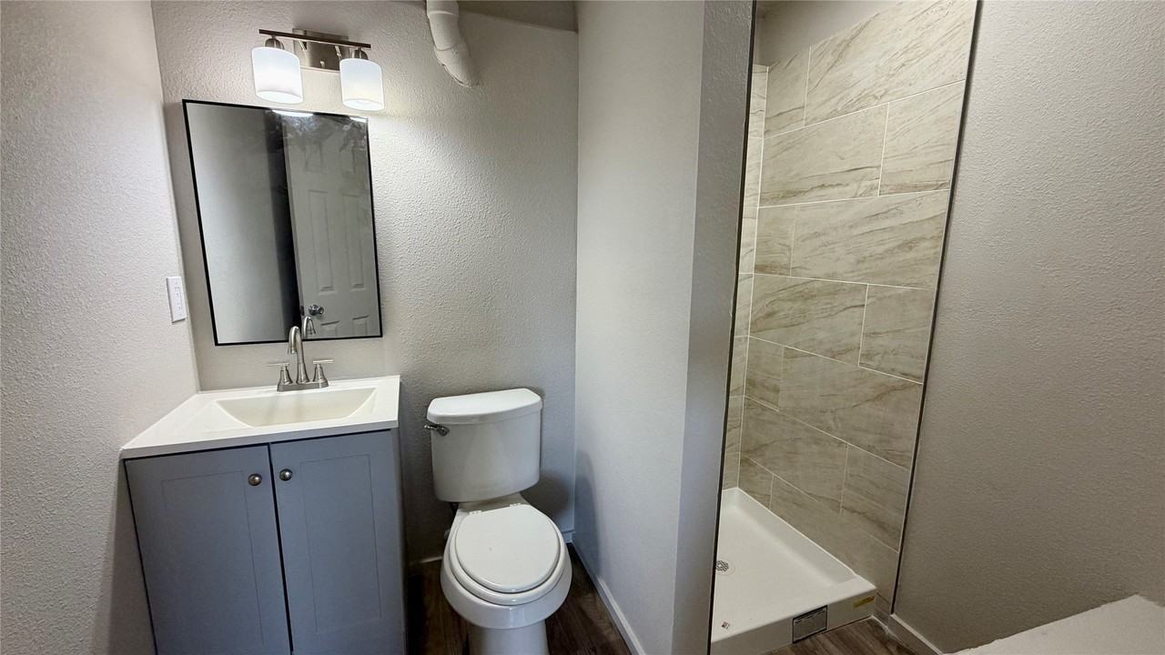 2501 S Harwood St #12 - Photo 7 of 7