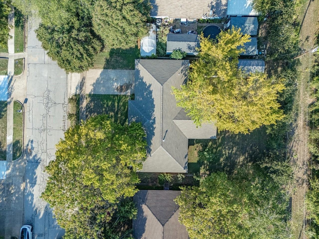 209 W Avenue K - Photo 5 of 24
