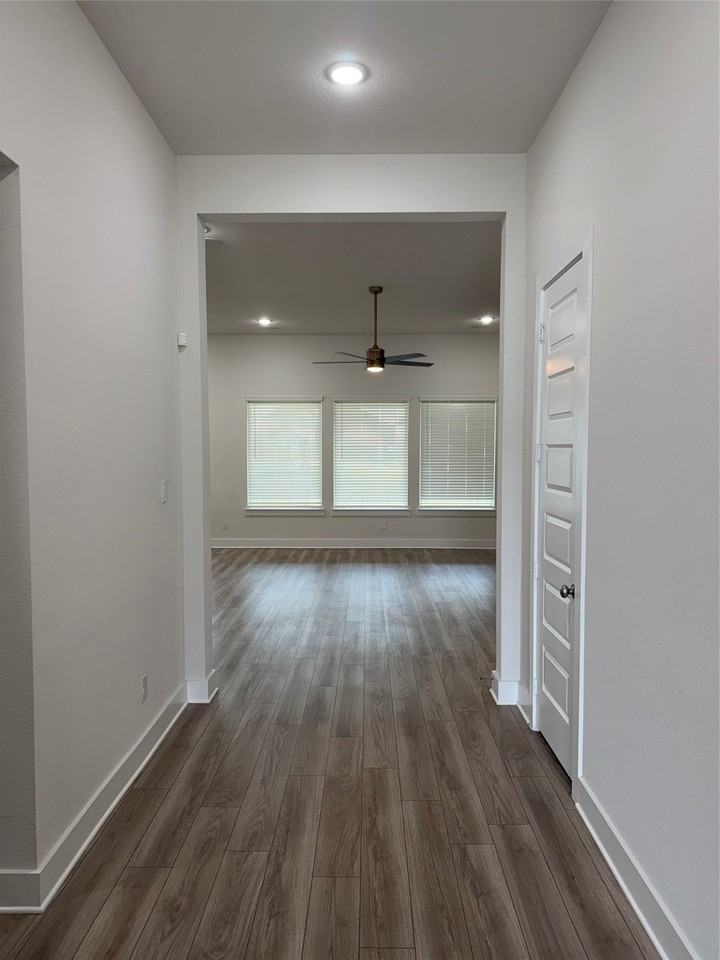 7213 Camilla St - Photo 2 of 25
