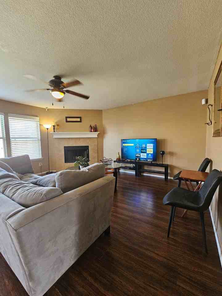 824 Green Heath Ave - Photo 3 of 24