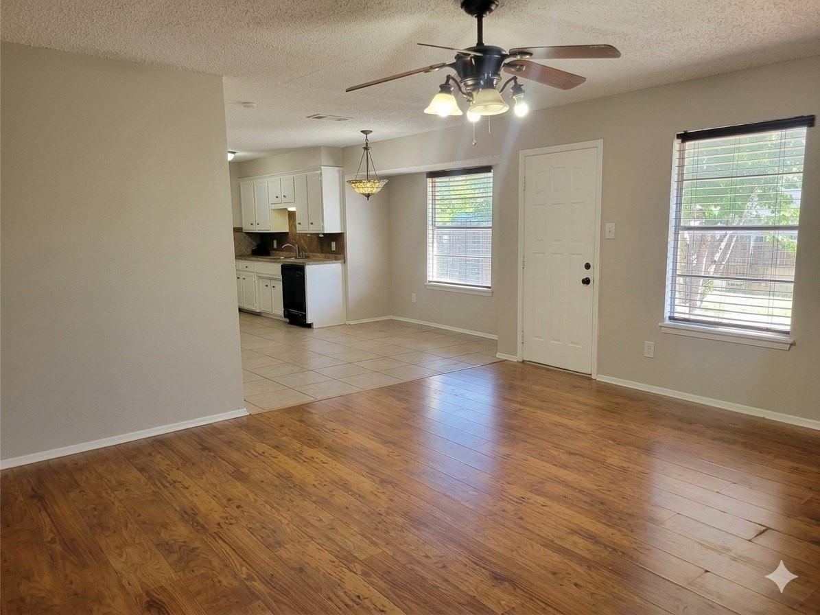 1411 Clearfield Dr - Photo 6 of 20