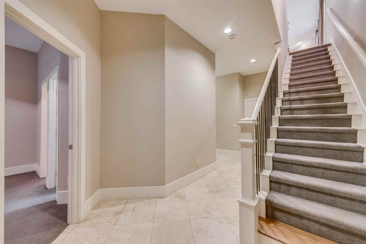 2606 Shelby Ave #101 - Photo 4 of 20