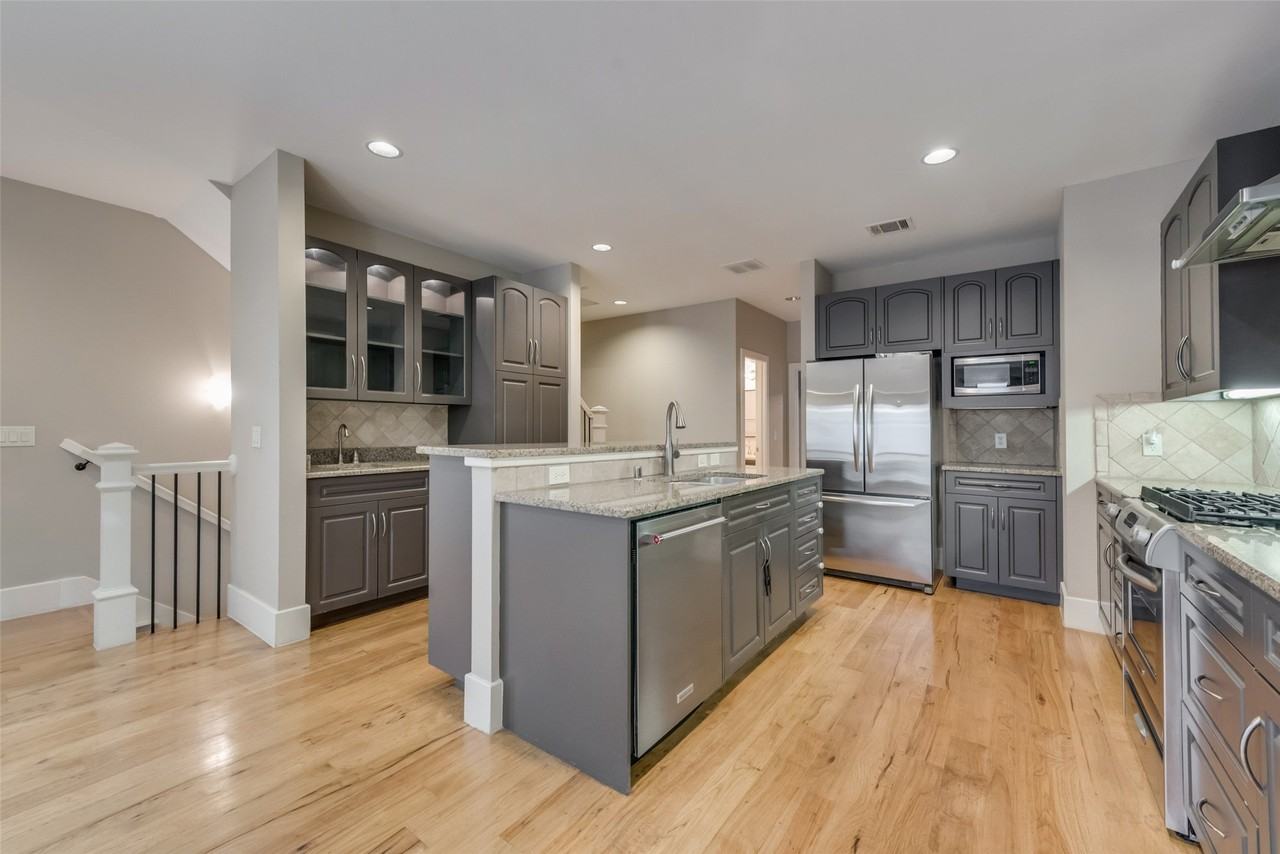 2606 Shelby Ave #101 - Photo 6 of 20