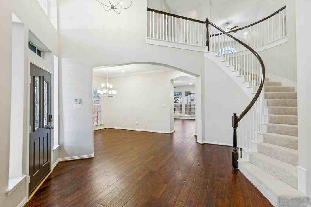 3517 Marchwood Dr - Photo 3 of 12