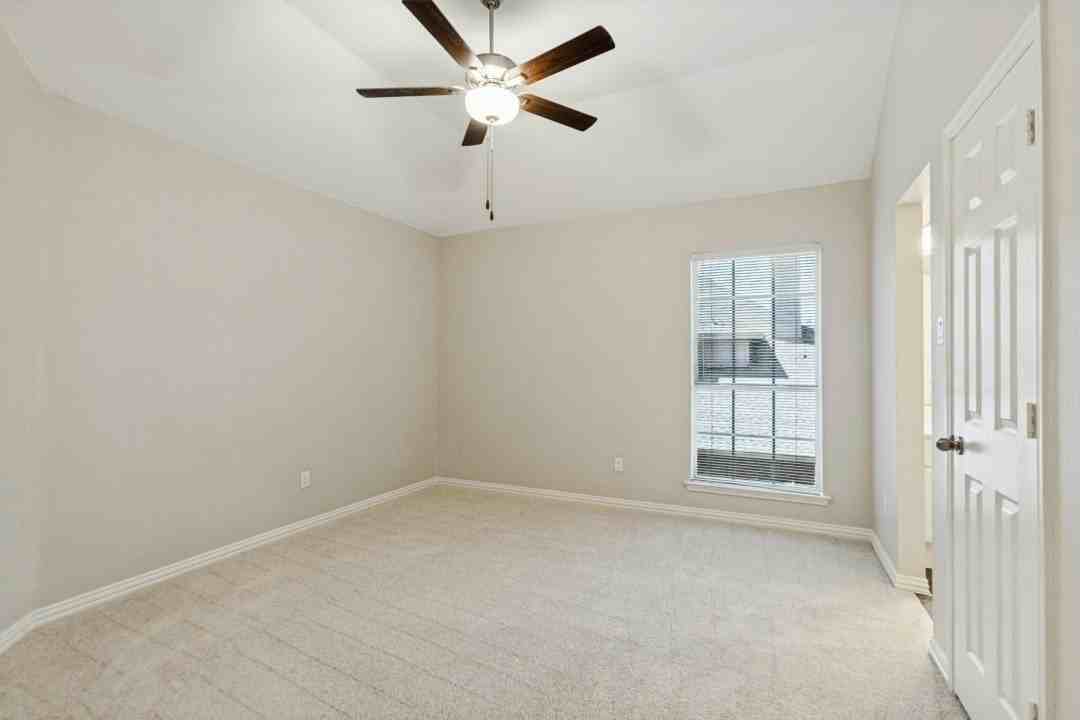 3517 Marchwood Dr - Photo 7 of 12