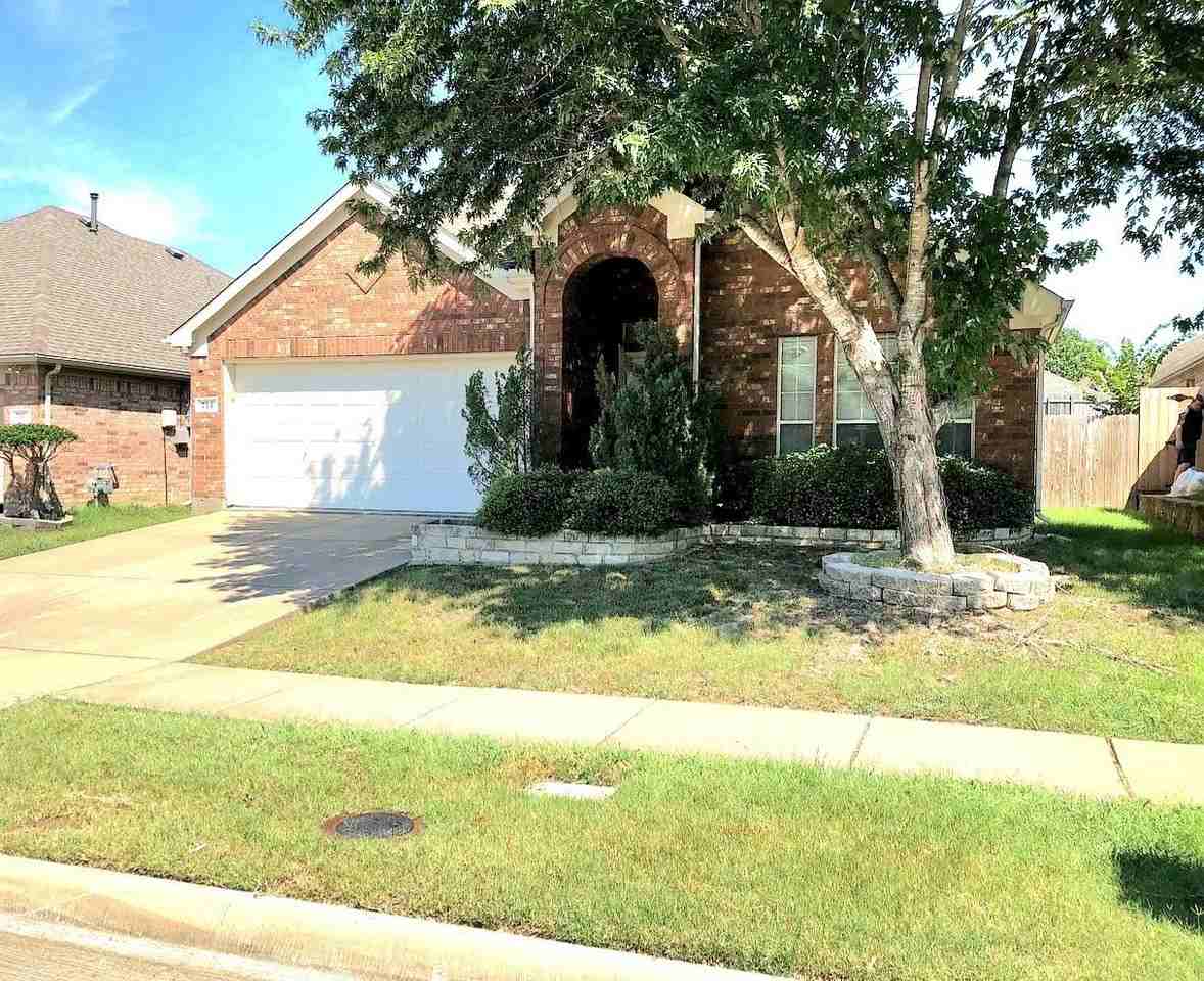 714 Honey Hill Dr - Photo 2 of 26