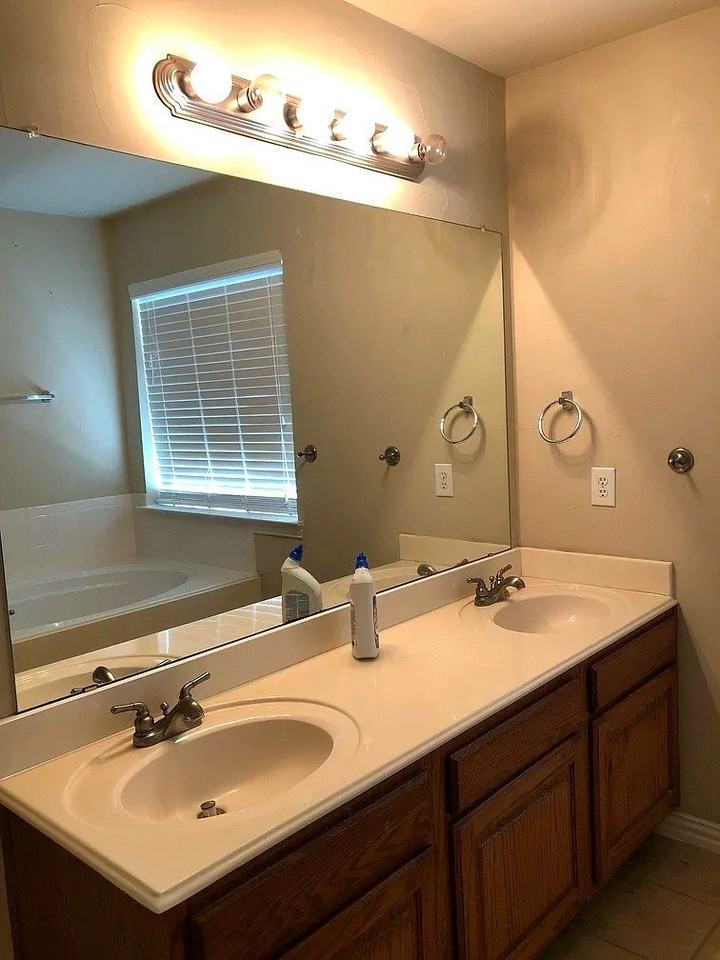 714 Honey Hill Dr - Photo 3 of 26