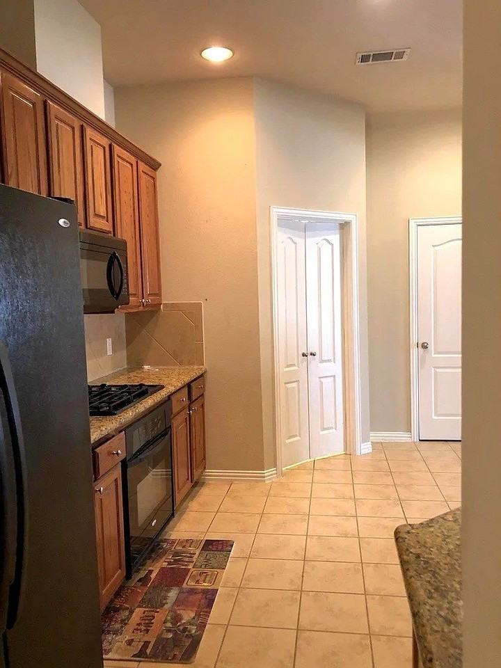 714 Honey Hill Dr - Photo 5 of 26