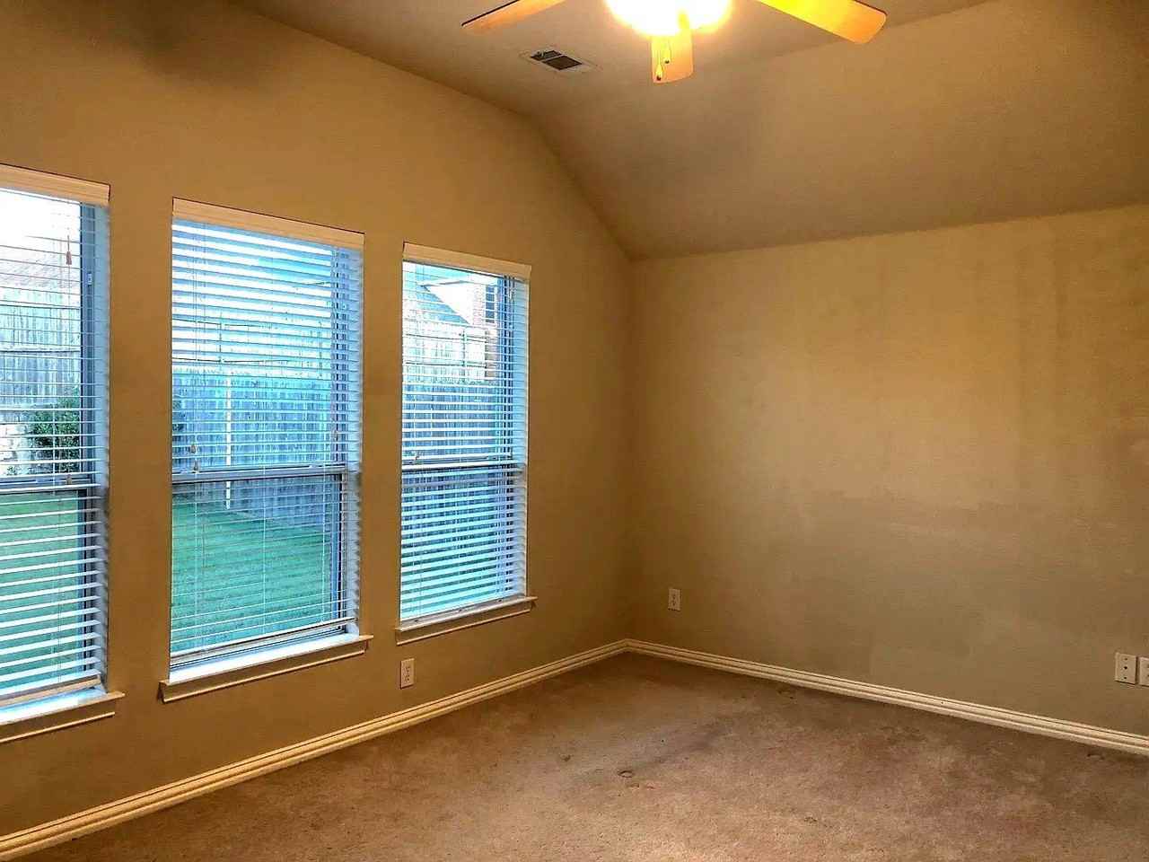 714 Honey Hill Dr - Photo 7 of 26