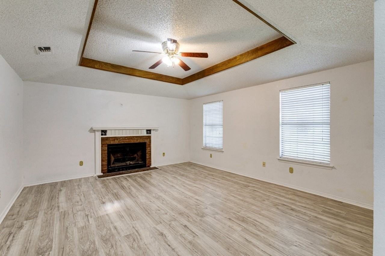 902 Wayne Ave - Photo 5 of 29
