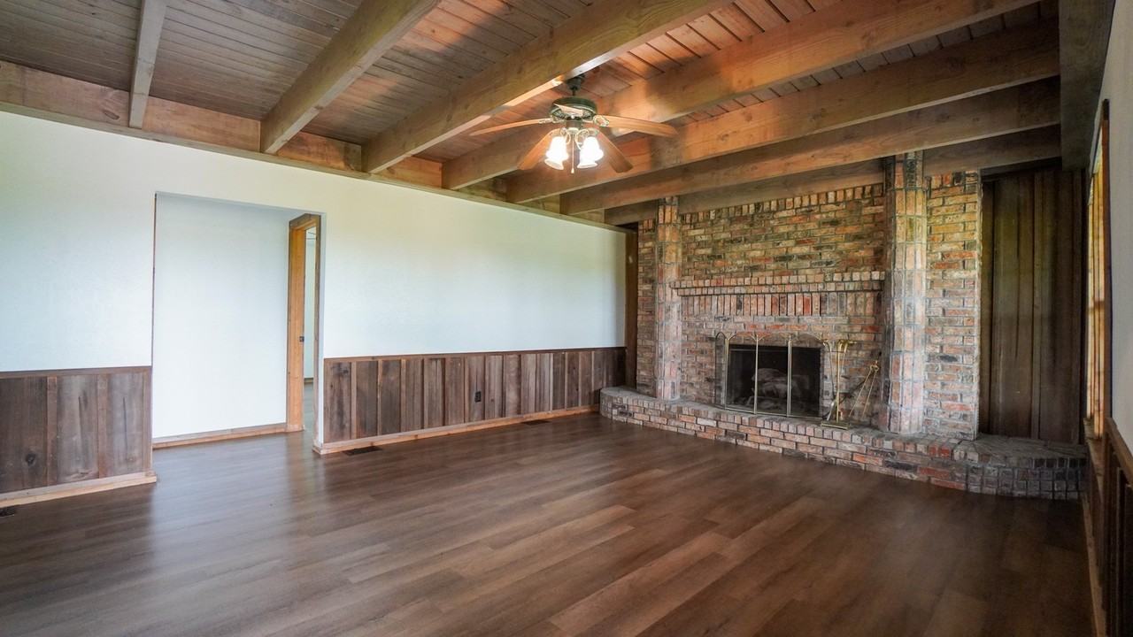 6700 Colquitt Rd - Photo 6 of 34