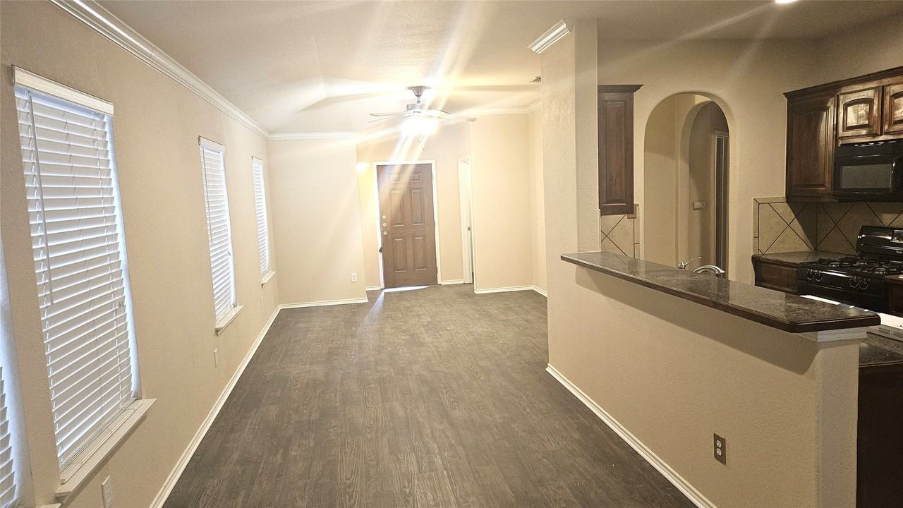 2108 Ingrid Ln - Photo 2 of 14