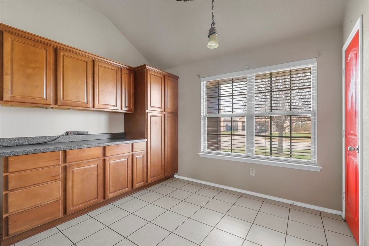 4203 Agate Dr - Photo 2 of 18