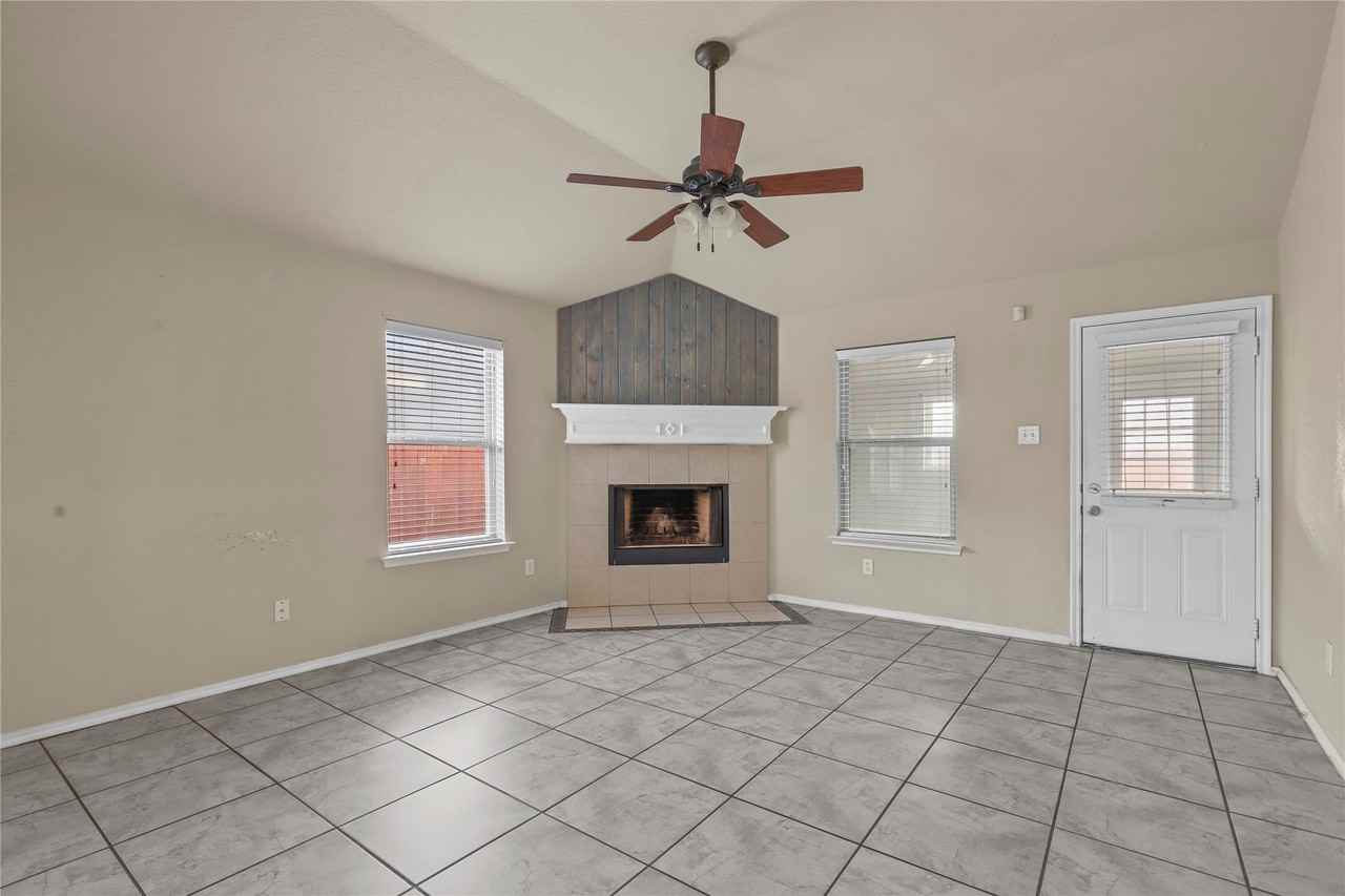 4203 Agate Dr - Photo 7 of 18