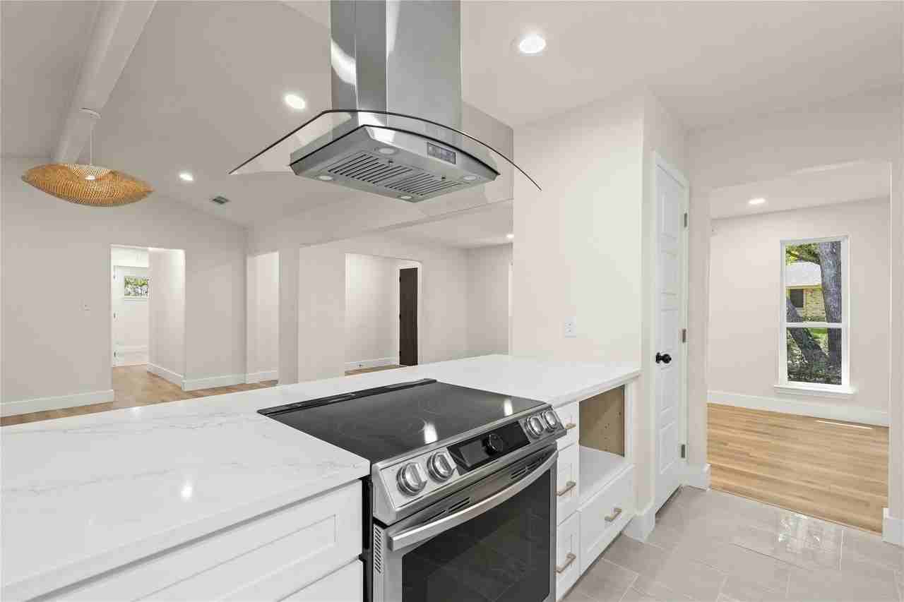 2705 Chadwick Dr - Photo 6 of 37