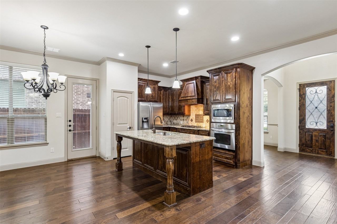 4944 Dominion Blvd - Photo 4 of 26
