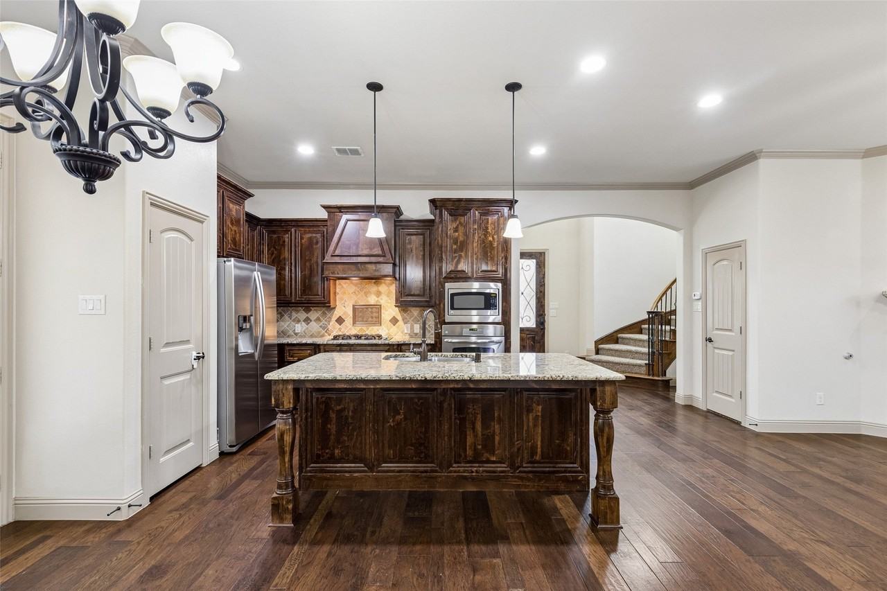4944 Dominion Blvd - Photo 5 of 26