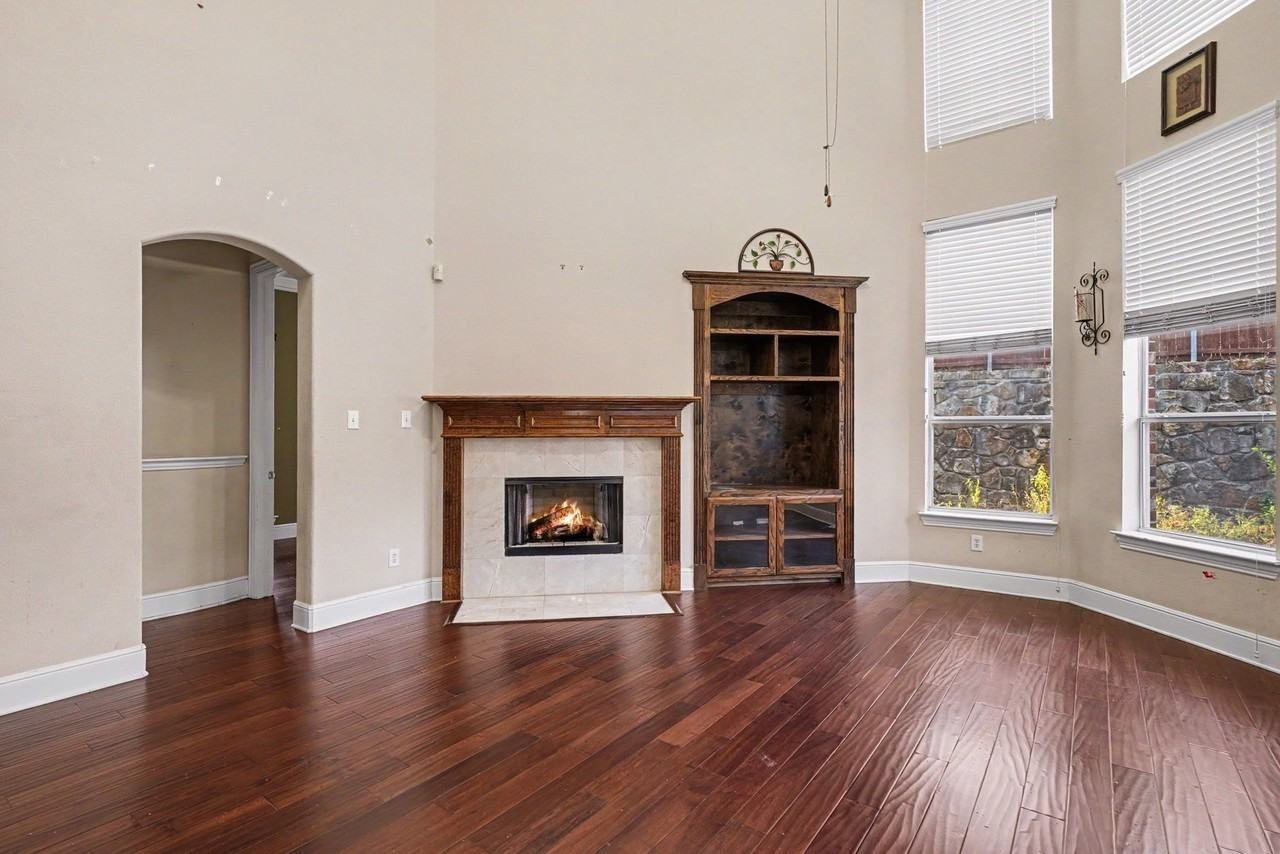 1344 Valley Vista Dr - Photo 7 of 30
