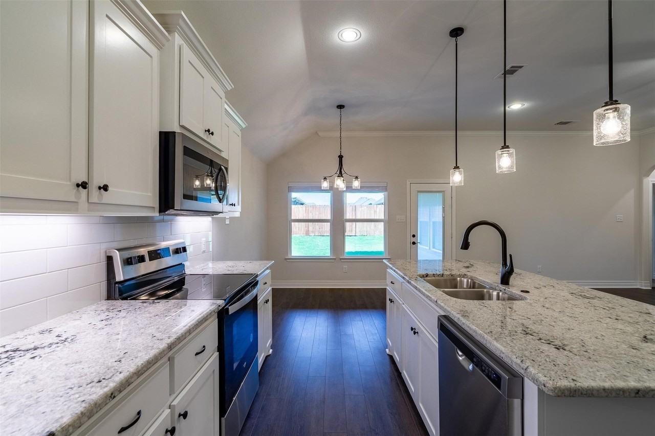 908 Tippit Ln - Photo 6 of 23