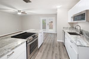 featured image of 809 Sunny Slope Dr