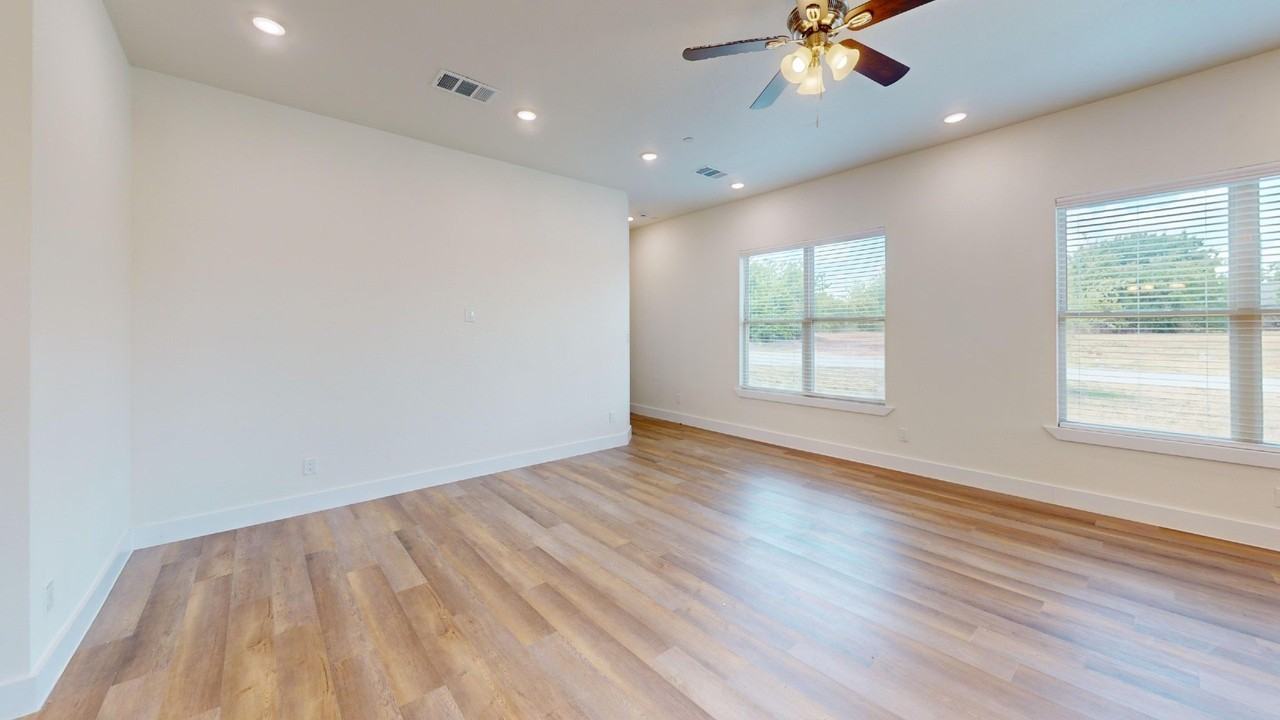 373 Buck Ridge Dr - Photo 6 of 24